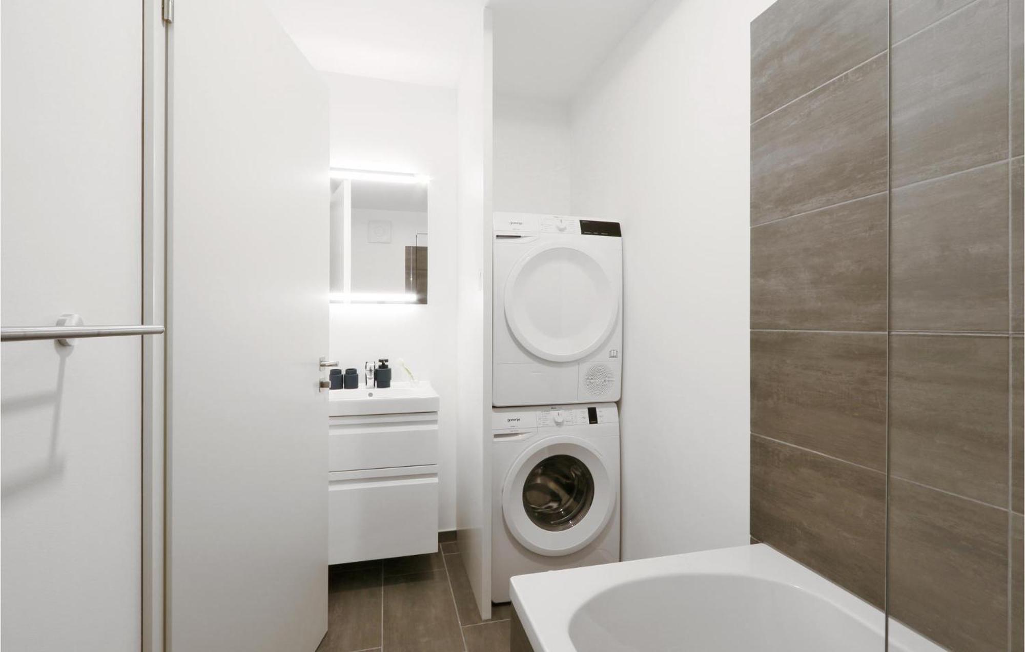 Penthouse Comfort Lembruch Bagian luar foto