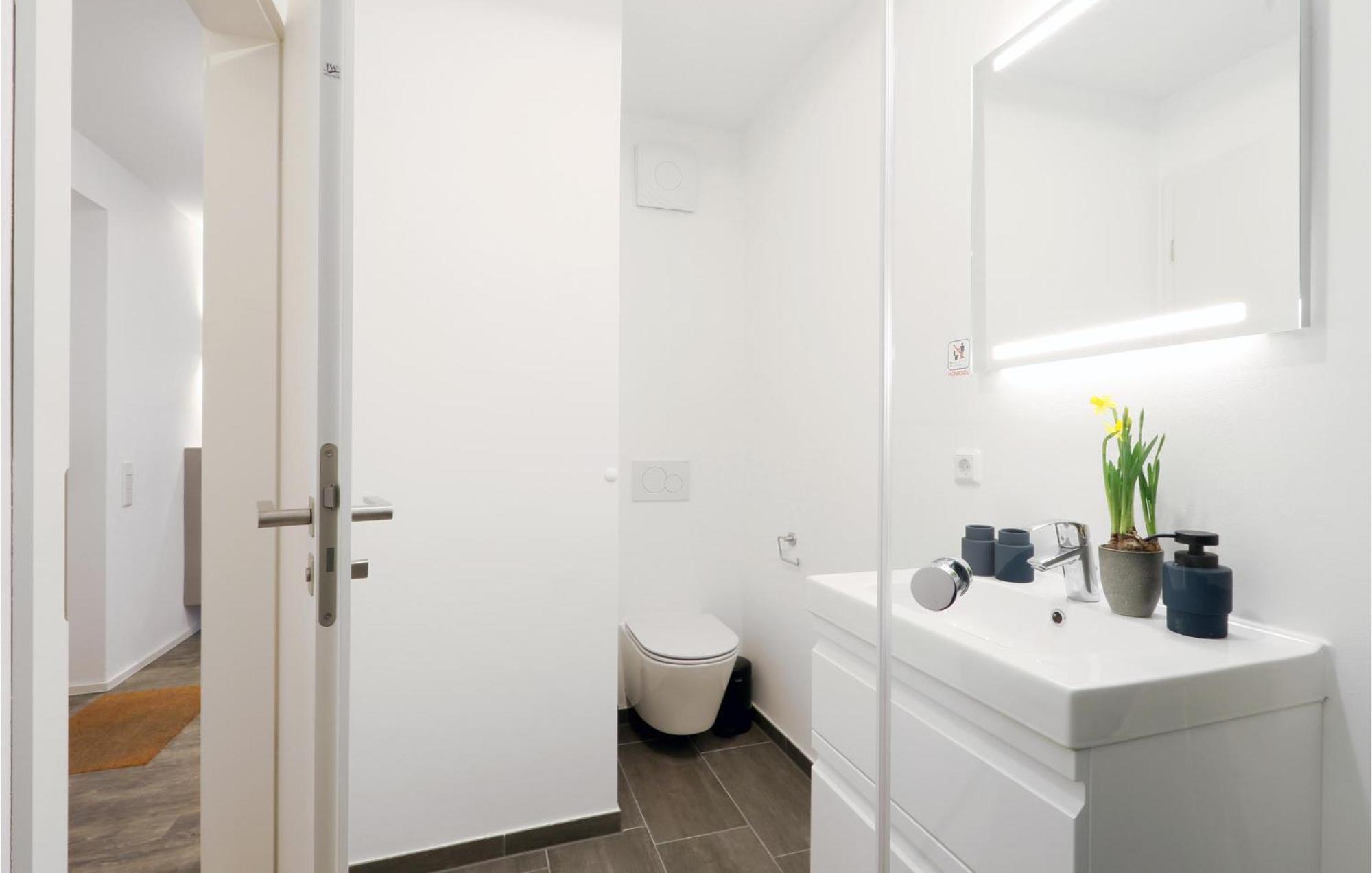 Penthouse Comfort Lembruch Bagian luar foto